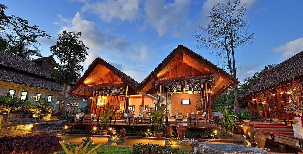 Century Park Bangkok 4* & Aonang Fiore Resort & spa 4*