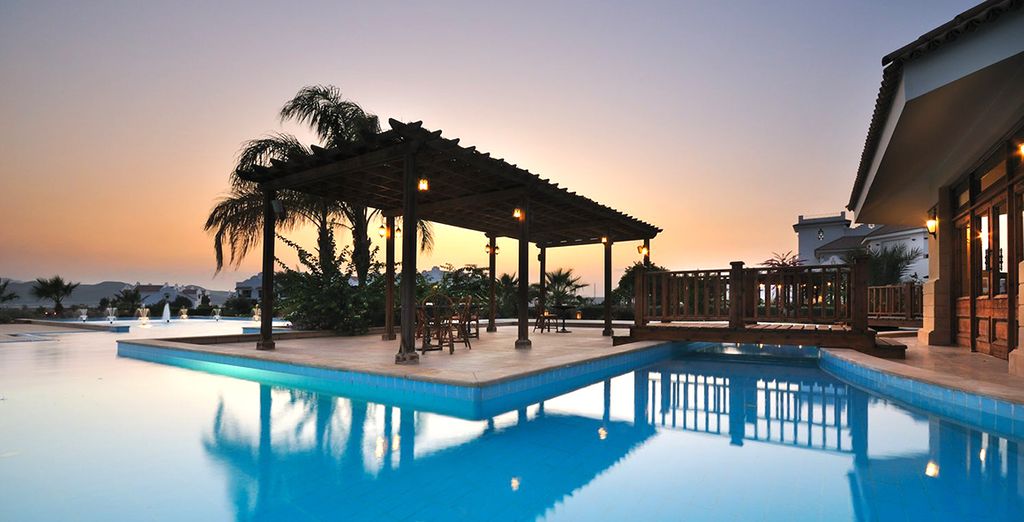 Lahami Bay Beach Resort 5*