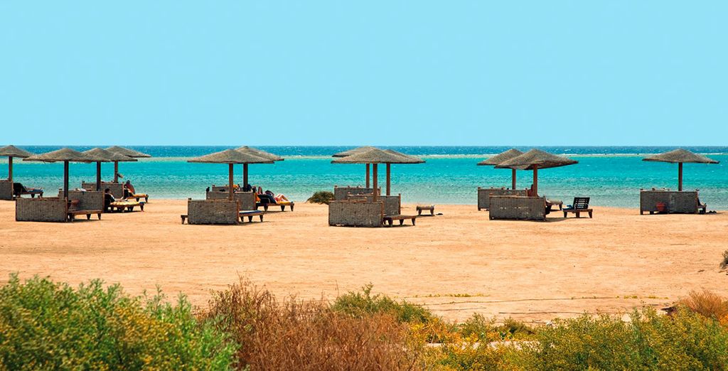 Lahami Bay Beach Resort 5*