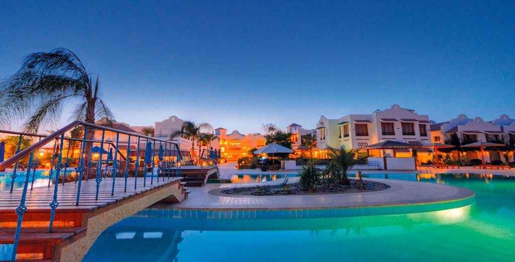Lahami Bay Beach Resort 5*
