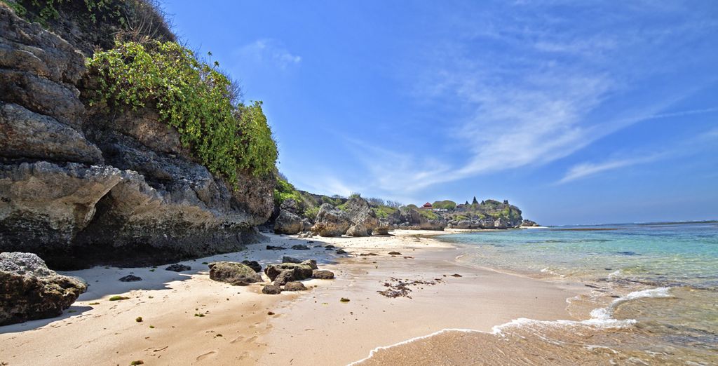 Ubud Village Monkey Forest Hotel 4* & Melia Bali 5*