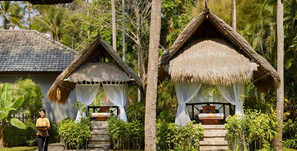 Ubud Village Monkey Forest Hotel 4* & Melia Bali 5*