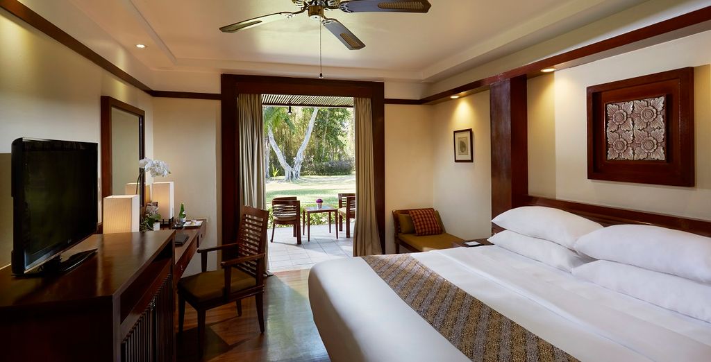 Ubud Village Monkey Forest Hotel 4* & Melia Bali 5*