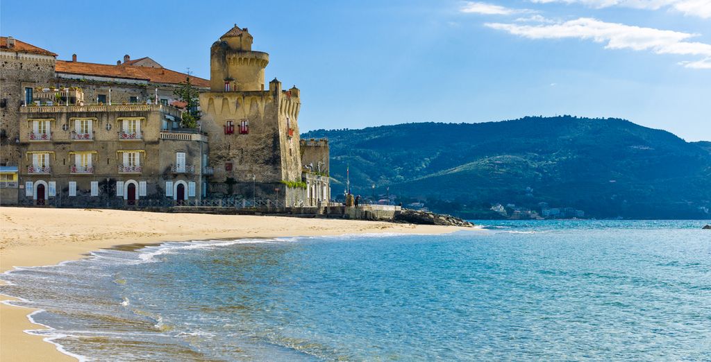 Medea Beach Resort 4*