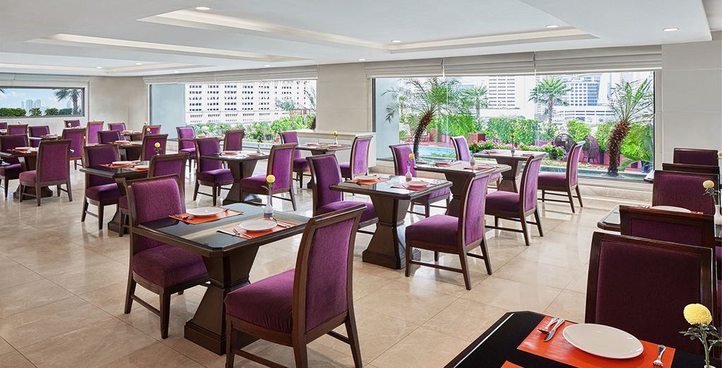 Centre Point Hotel Silom Bangkok 4* & Red Ginger Chic Resort 4*