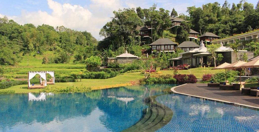 SereS Springs Resort & Spa 5* + Royal Tulip Saranam Resort & Spa 5* + Le Meridien Bali Jimbaran 5*