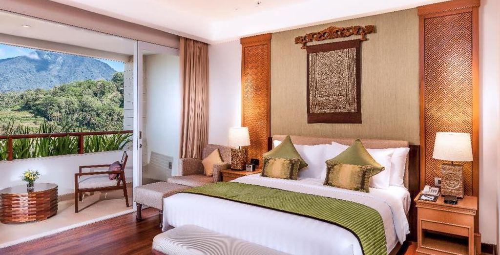 SereS Springs Resort & Spa 5* + Royal Tulip Saranam Resort & Spa 5* + Le Meridien Bali Jimbaran 5*