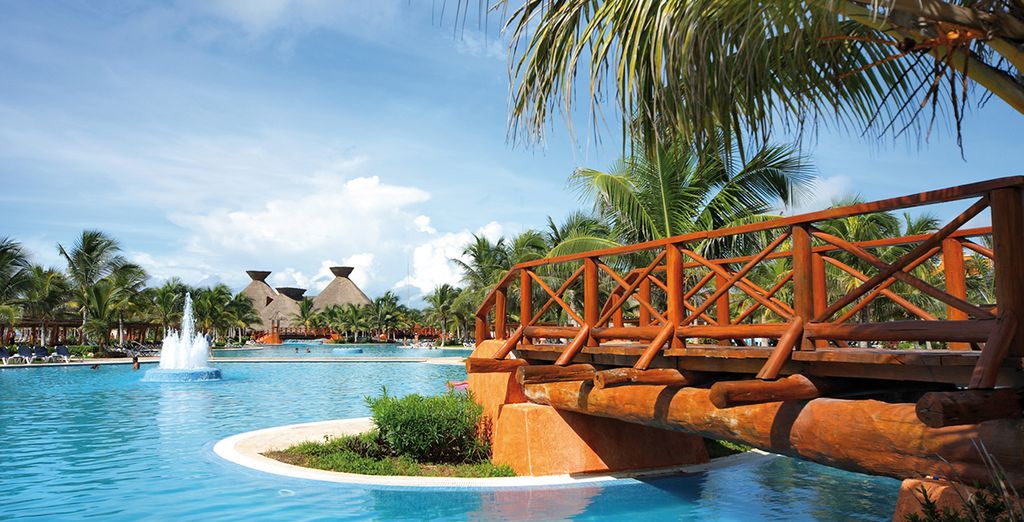 Autotour Yucatan & Hotel Barcelo Maya Colonial 5*