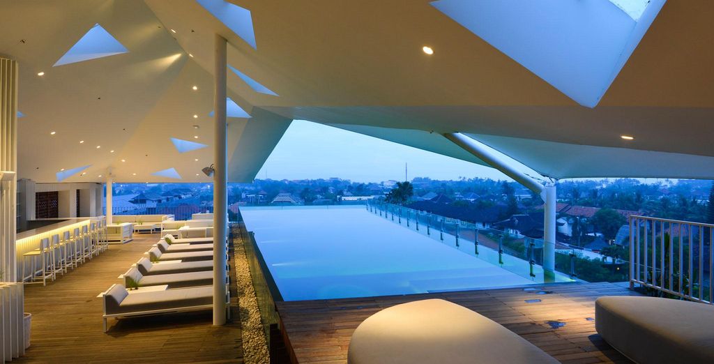 Cordis Hong Kong Hotel 5* e Ize Seminyak Hotel 4* Bali