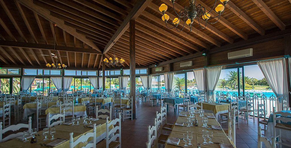 Club Hotel Marina Beach 4*