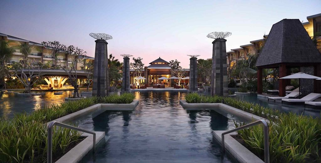 Desa Visesa 5* & Sofitel Bali Nusa Dua Beach Resort 5*