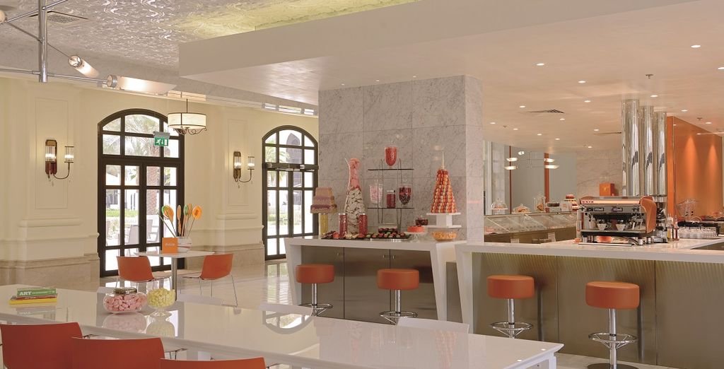 The Ritz-Carlton Abu Dhabi Grand Canal 5*