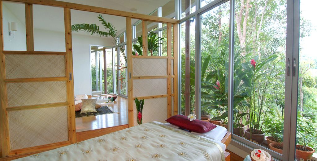 Mai House Patong Hill 5* + Holiday Inn Resort Phi Phi 4* + Pakasai Resort 4*