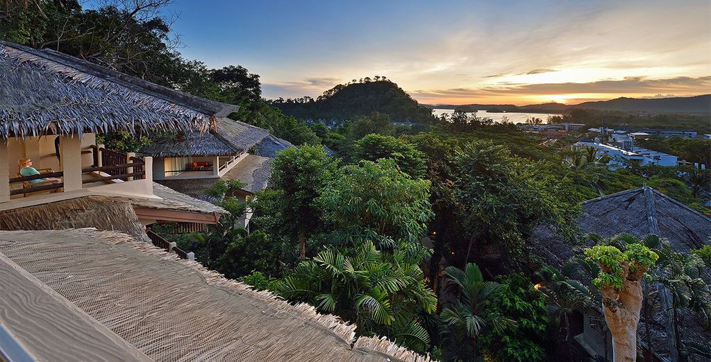 Mai House Patong Hill 5* + Holiday Inn Resort Phi Phi 4* + Pakasai Resort 4*
