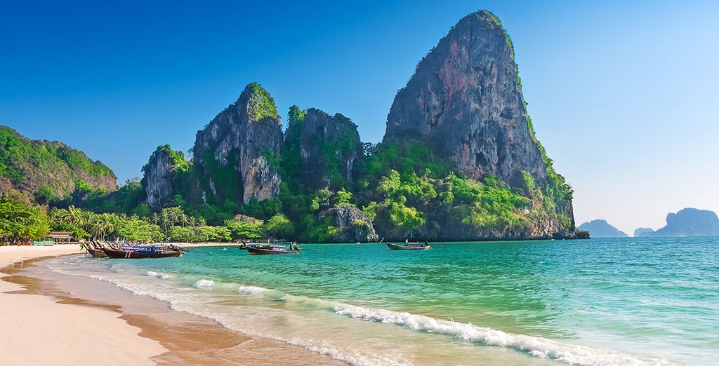 Mai House Patong Hill 5* + Holiday Inn Resort Phi Phi 4* + Pakasai Resort 4*