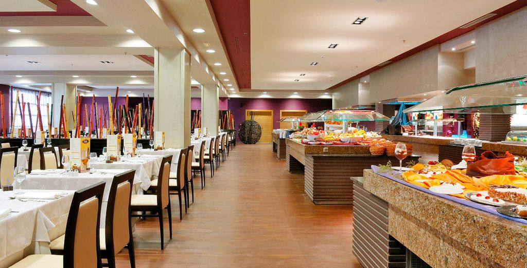Elba Carlota Beach & Convention Resort 4*