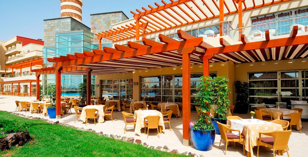 Elba Carlota Beach & Convention Resort 4*