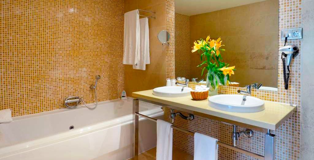Elba Carlota Beach & Convention Resort 4*