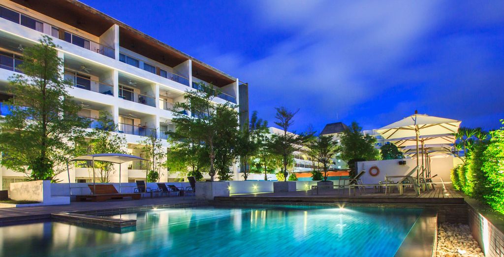 Nuovo City Hotel 4* Bangkok + Hintok River Camp Kanchanaburi + X2 Vibe Phuket Patong 4* 