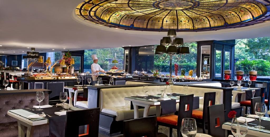 Hotel ICON Hong Kong 5* + possibile soggiorno a Singapore