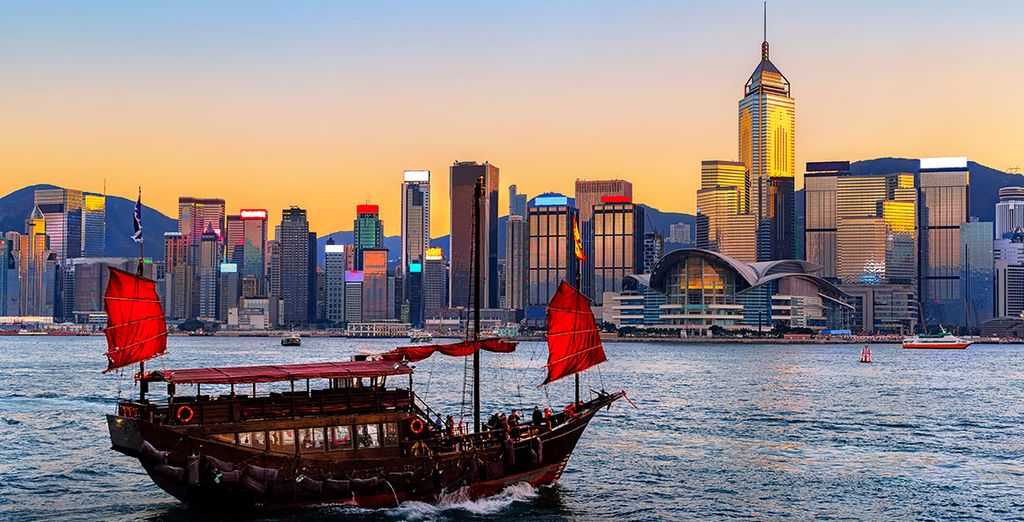 Hotel ICON Hong Kong 5* + possibile soggiorno a Singapore