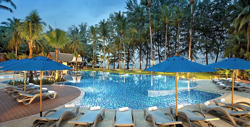 VIE Hotel Bangkok MGallery by Sofitel 5* + Manathai Khao Lak 4*