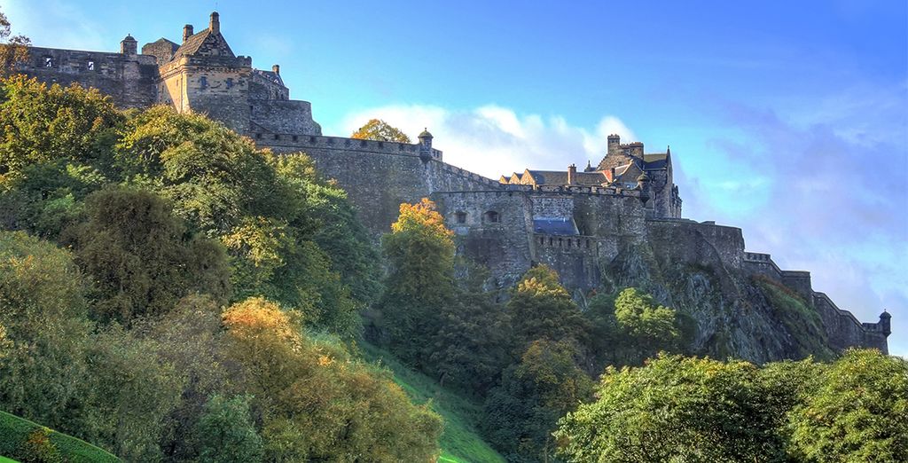 Tour Scozia, Castelli e leggende