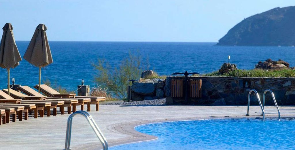 The Royal Blue Resort 5*
