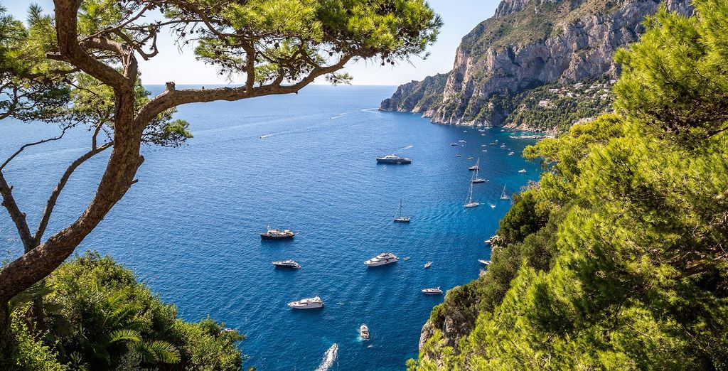 Hotel a 4* con escursioni a Ponza, Capri e Procida