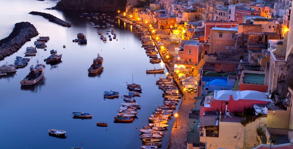 Hotel a 4* con escursioni a Ponza, Capri e Procida