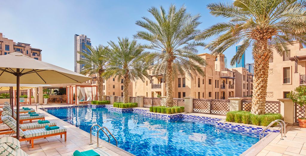 Manzil Downtown 4*