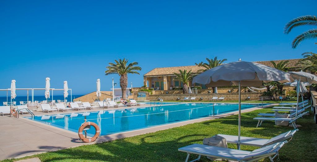 Venus Sea Garden Hotel 4*