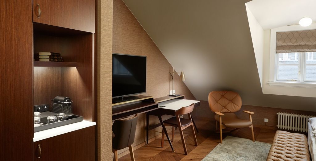 Reykjavik Konsulat Hotel - Curio Collection by Hilton 4* 