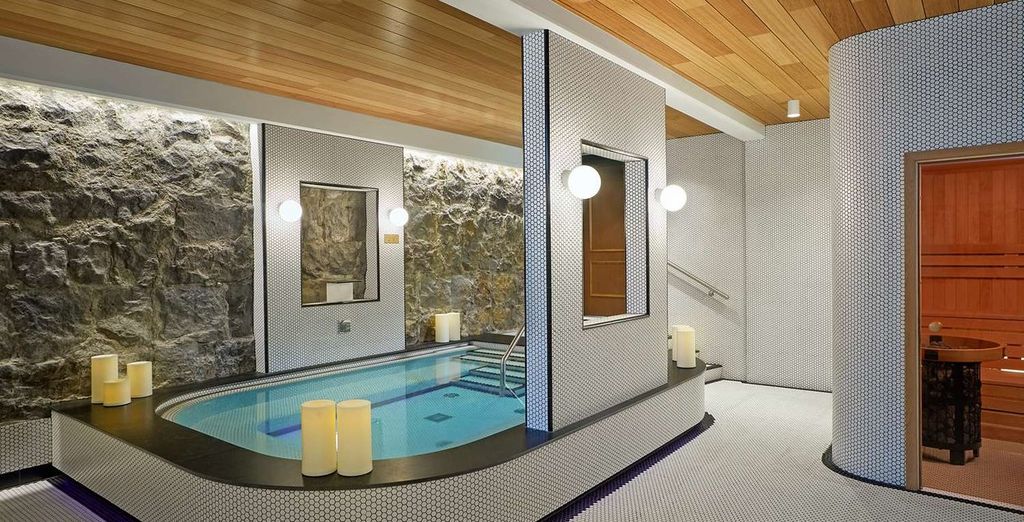 Reykjavik Konsulat Hotel - Curio Collection by Hilton 4* 