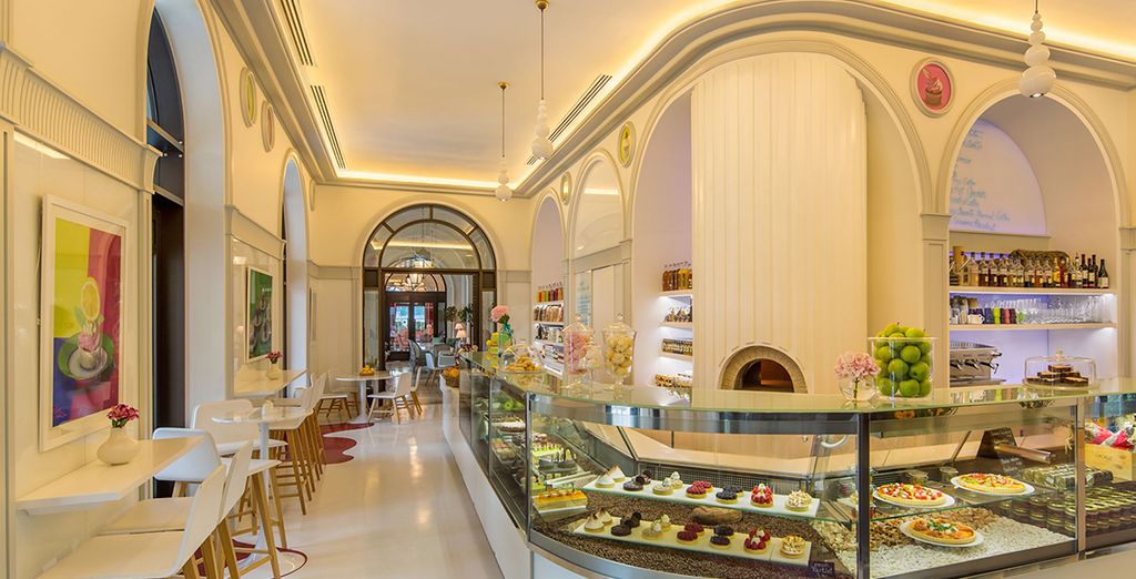 Regent Porto Montenegro 5*