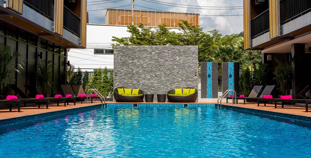 GLOW Aonang Krabi 4* + Leaf Oceanside Khao Lak 4*