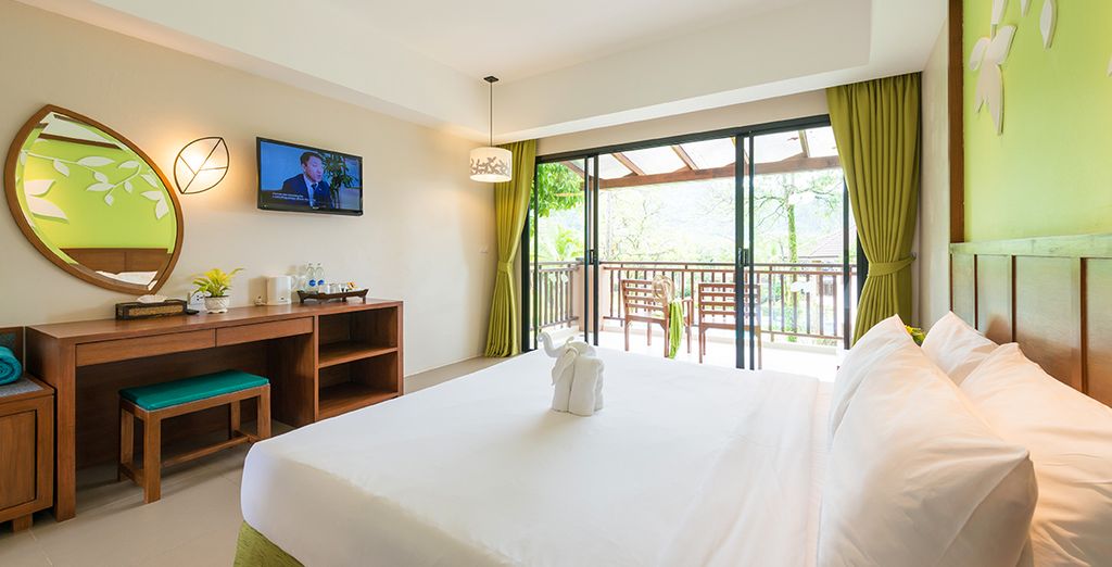 GLOW Aonang Krabi 4* + Leaf Oceanside Khao Lak 4*