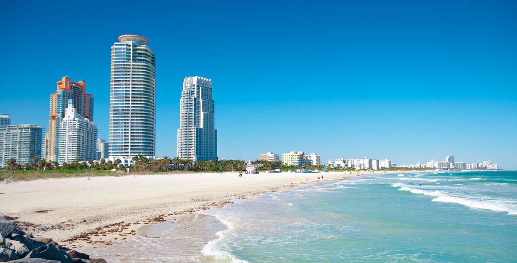 Hilton Orlando Lake Buena Vista 4* + The Clinton South Beach 4*