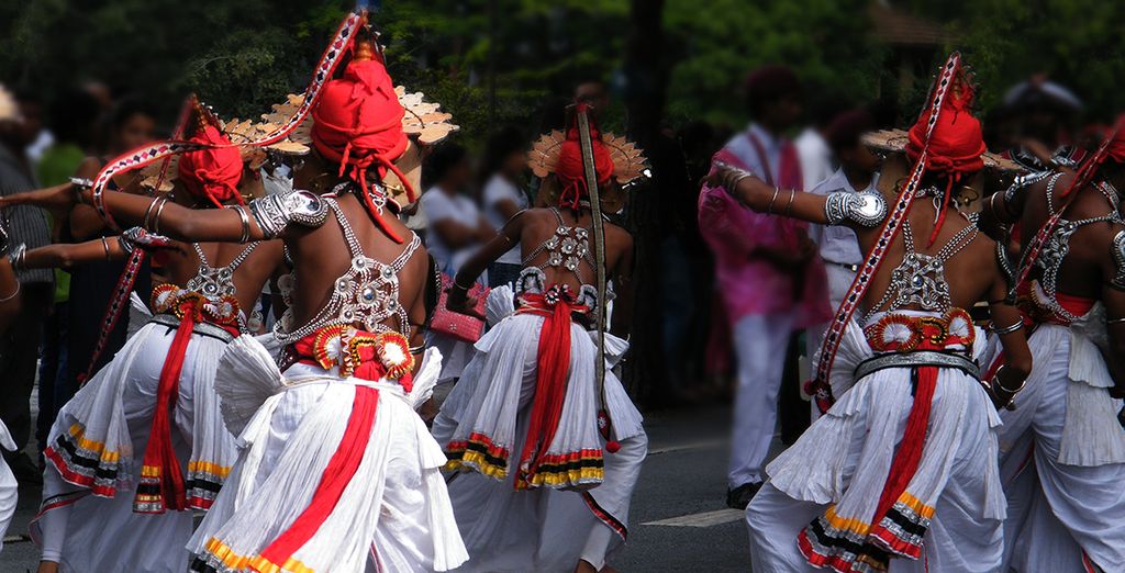 Tour privato in Sri Lanka con possibile soggiorno a Dubai