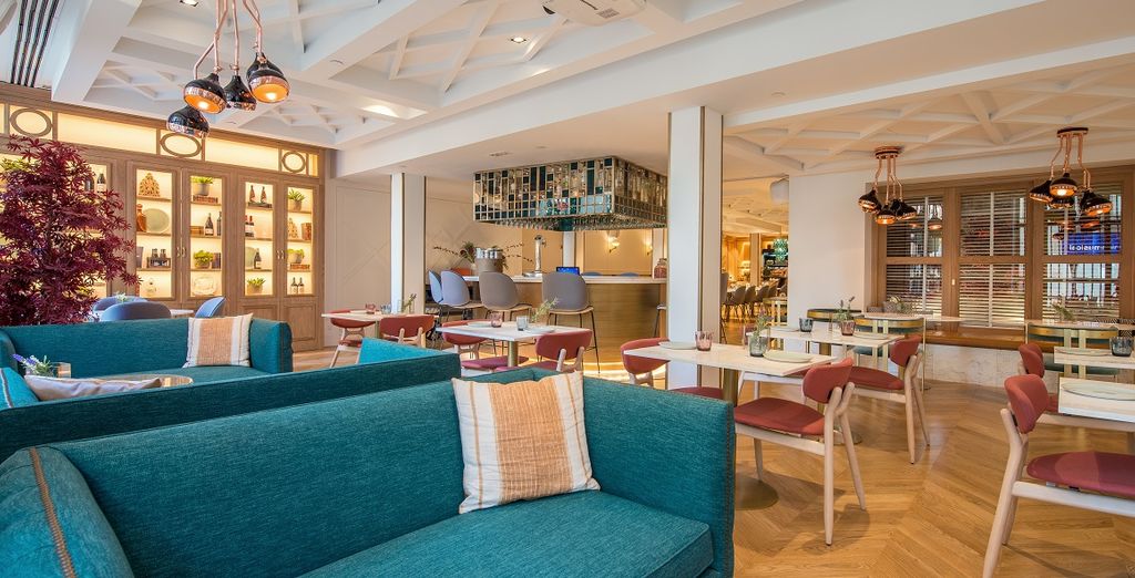 Hotel Vincci Centrum 4*