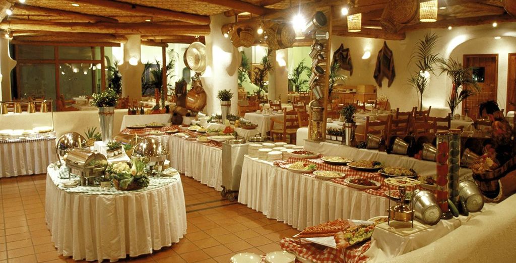 Coral Beach Hotel and Resort 5*