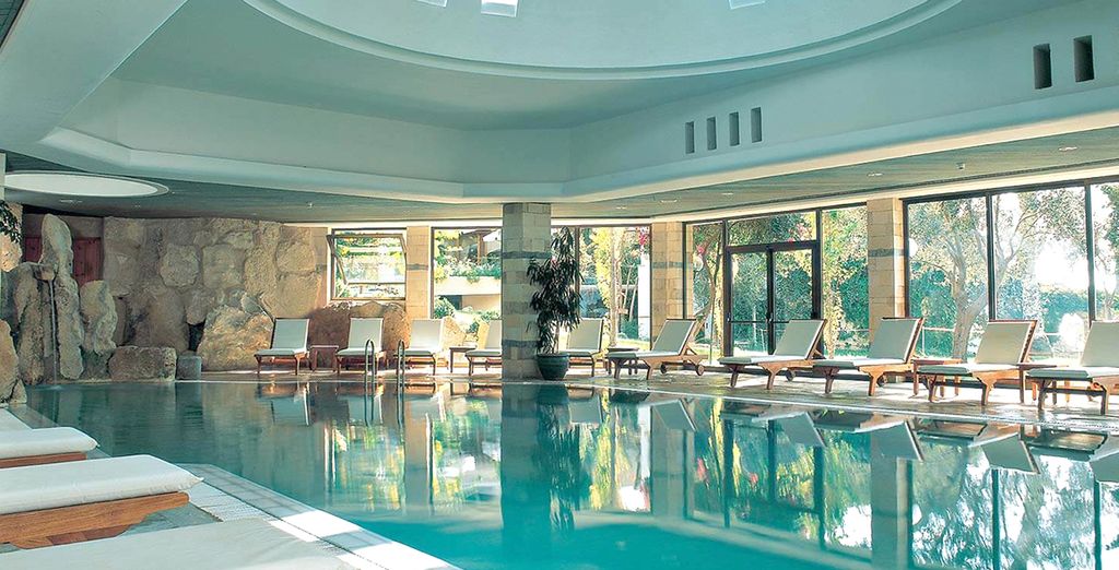 Coral Beach Hotel and Resort 5*