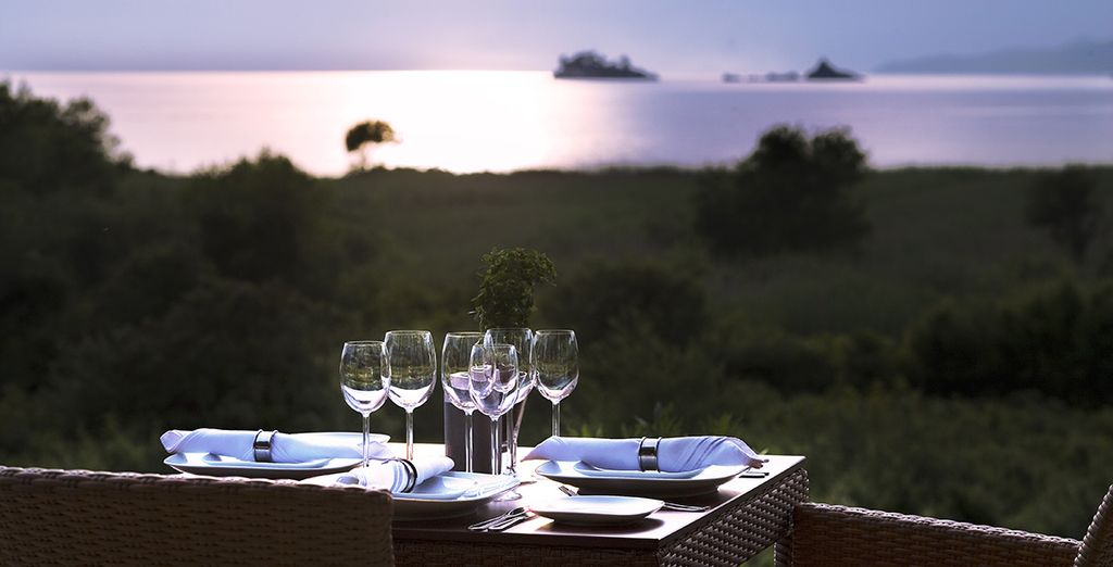 Montebay Villa 4*