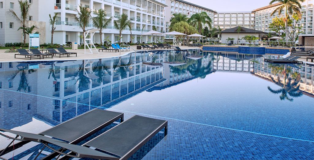 The Confidante Miami Beach 4*+ Royalton White Sands 5*