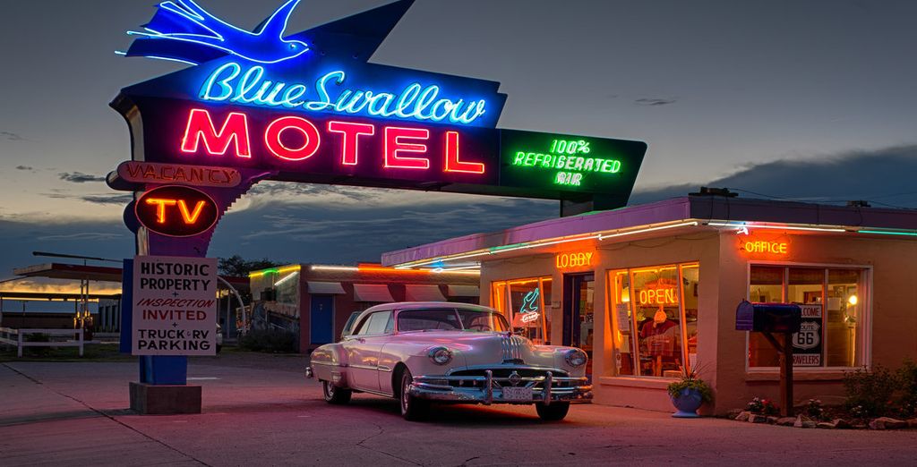 Sull'asfalto della Route 66 con noleggio auto incluso