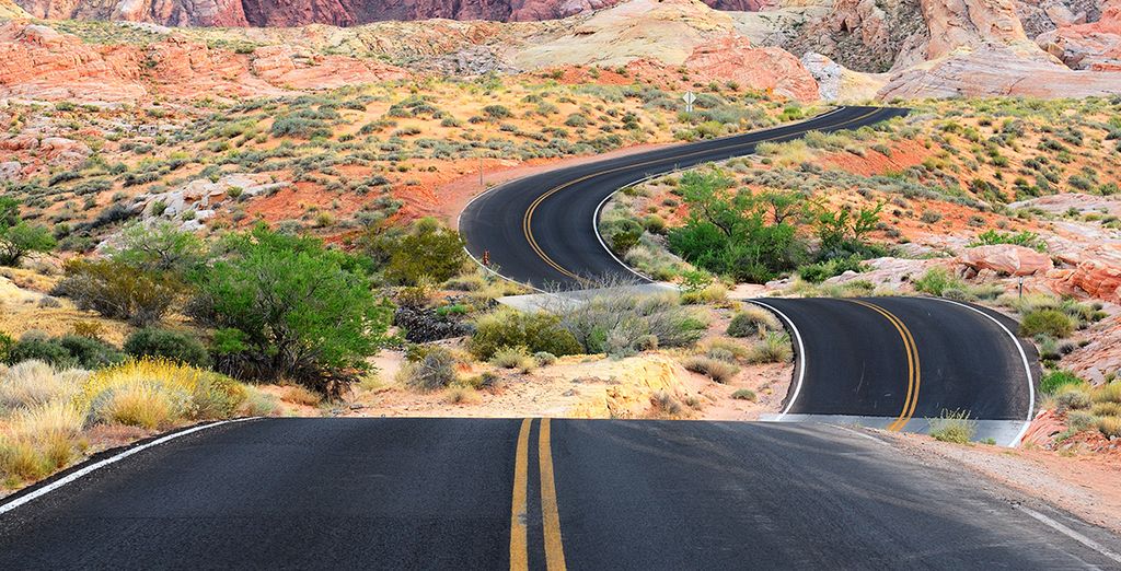 Sull'asfalto della Route 66 con noleggio auto incluso