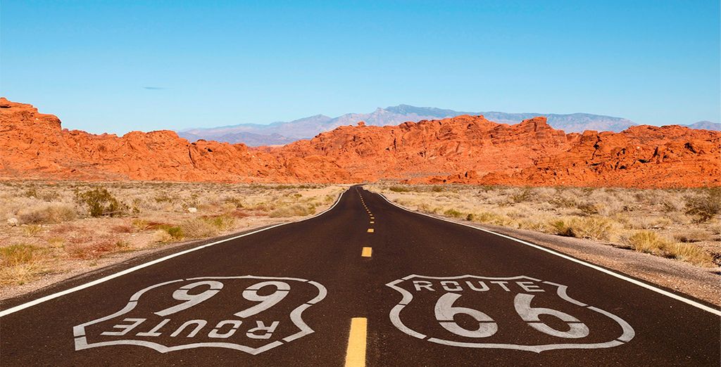 Sull'asfalto della Route 66 con noleggio auto incluso