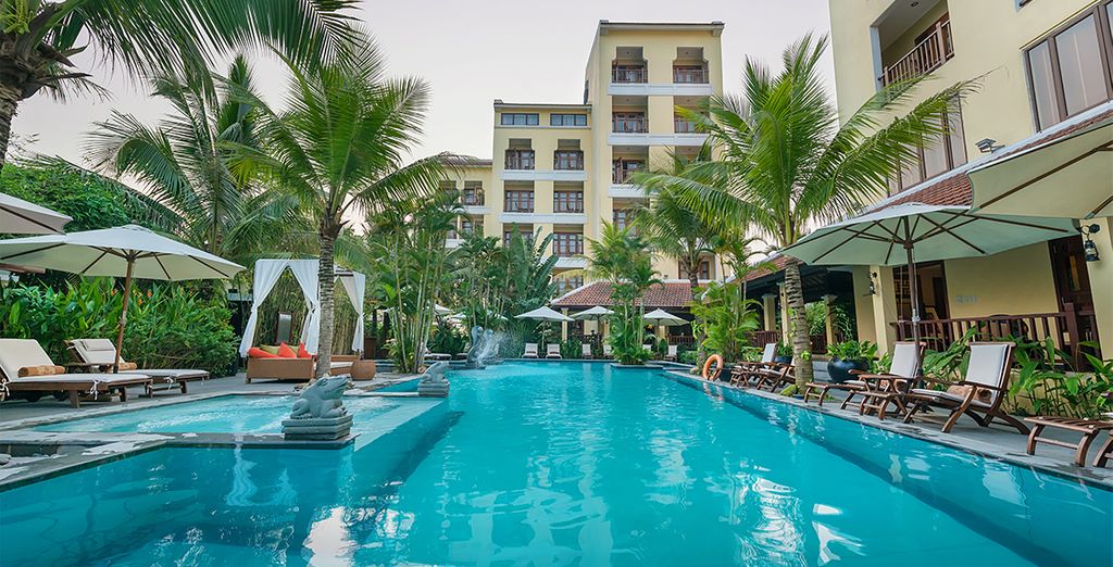 Tour privato del Vietnam con estensione in Cambogia