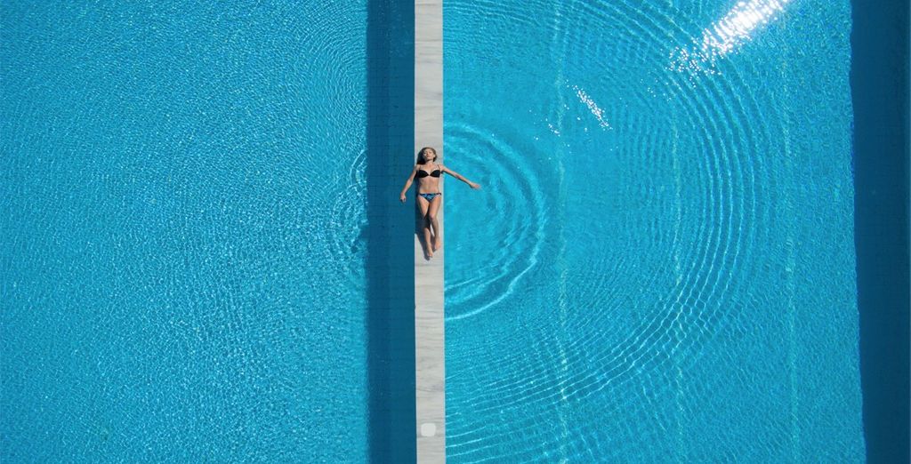 Mr & Mrs White Crete Lounge Resort & Spa 5*