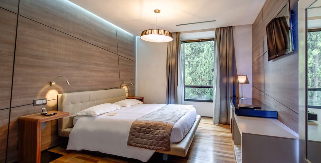 Berg Luxury Hotel 4*S